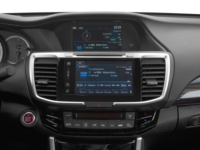 Used 2017 Honda Accord Touring image 7