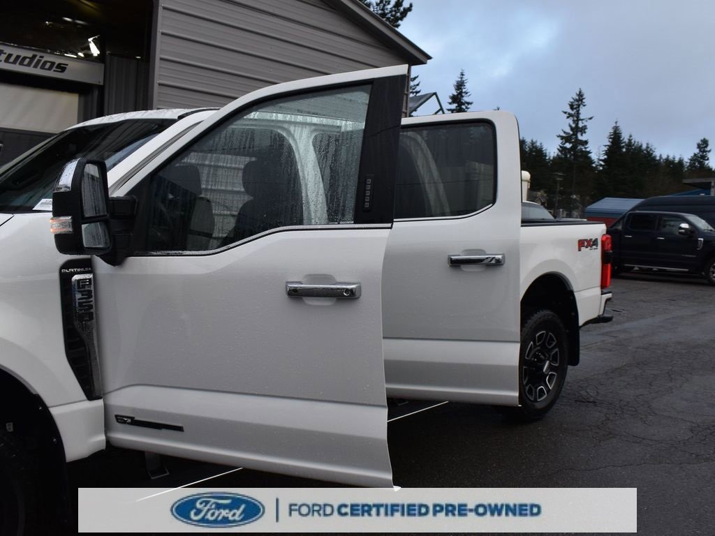 Certified 2024 Ford F350 Platinum image 25