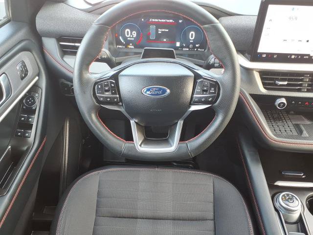 Certified 2025 Ford Explorer ST-Line w/ Premium Package AWD/4WD image 7