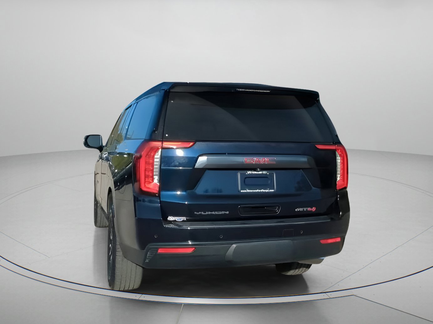 Used 2021 GMC Yukon XL AT4 w/ AT4 Premium Package image 15