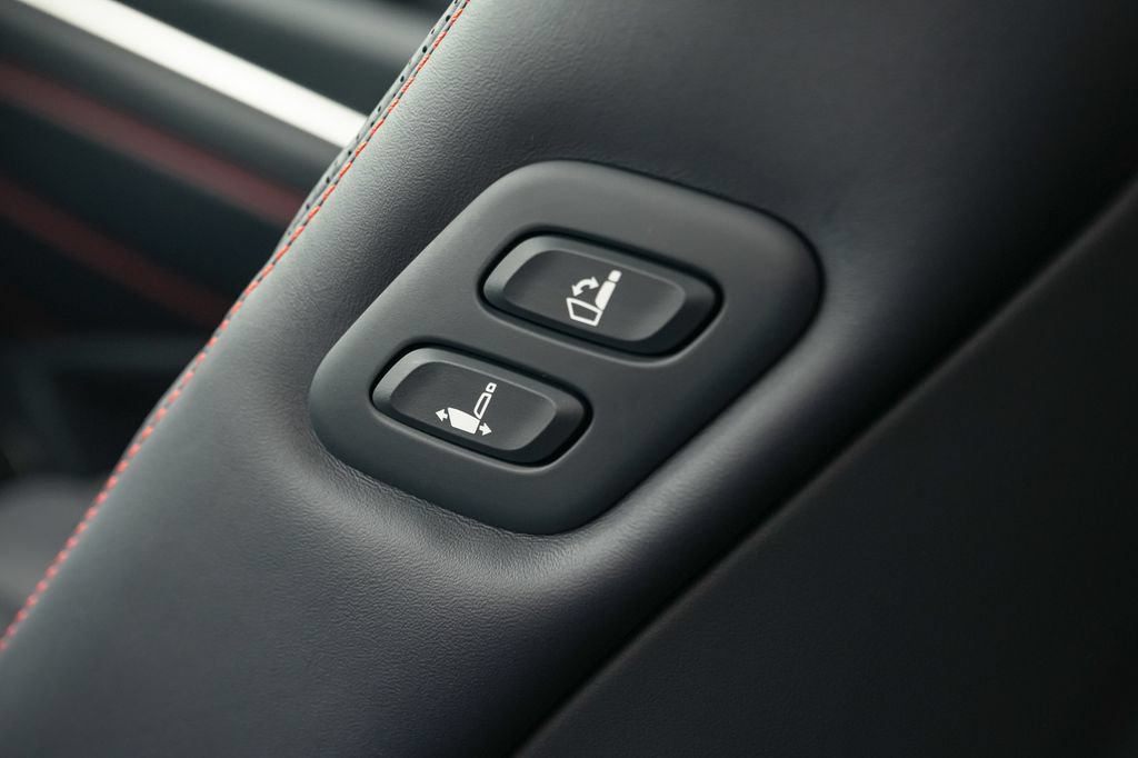 Used 2026 Genesis GV80 3.5T e-SC AWD/4WD image 40