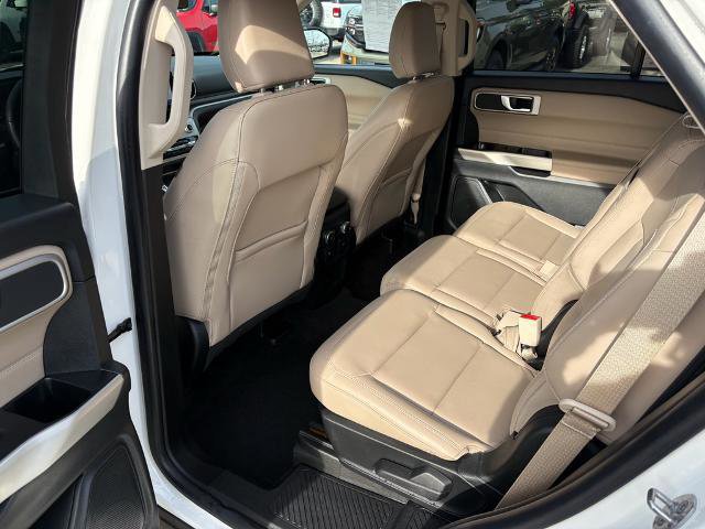 Certified 2021 Ford Explorer XLT w/ Equipment Group 202A image 12