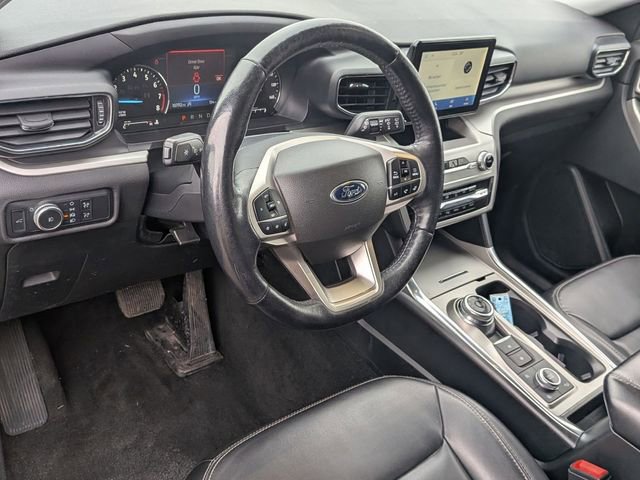 Certified 2022 Ford Explorer XLT image 11