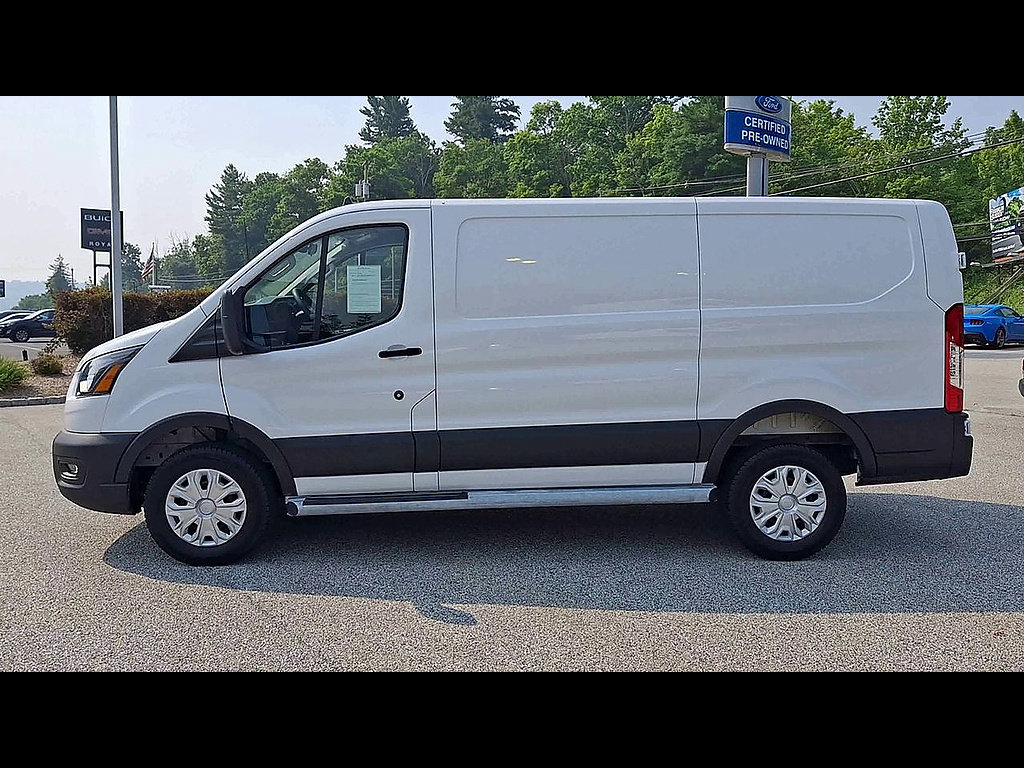 Certified 2025 Ford Transit 250 Low Roof w/ Exterior Upgrade Package RWD image 5