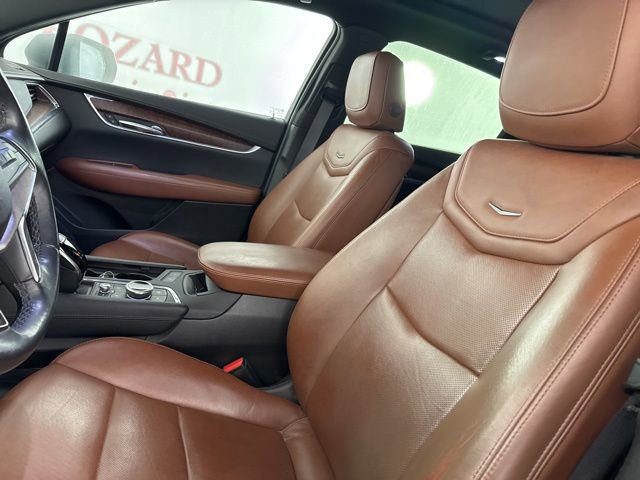 Used 2021 Cadillac XT5 Premium Luxury image 11