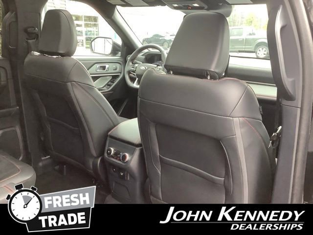 Certified 2025 Ford Explorer ST image 25