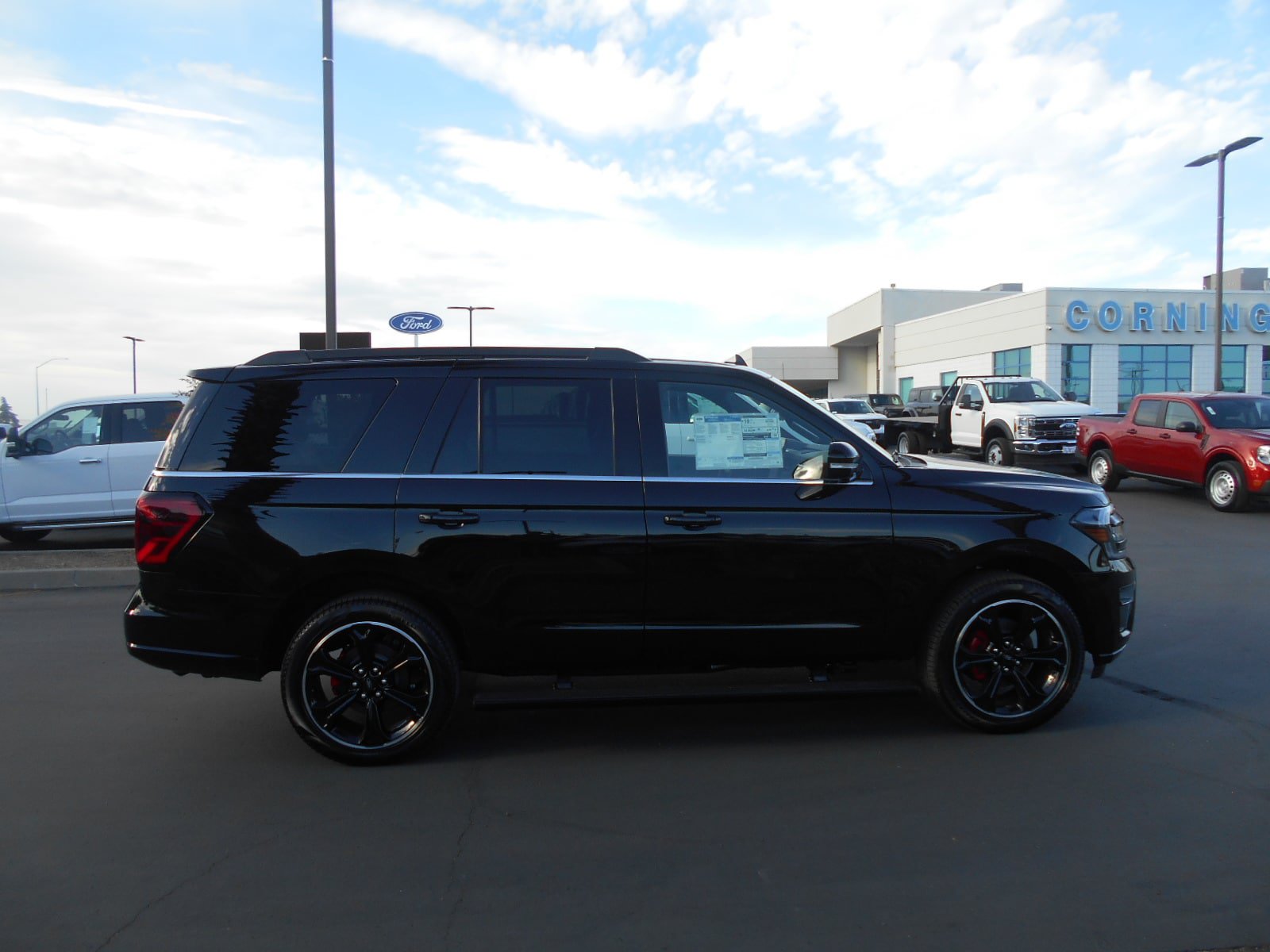 Certified 2024 Ford Expedition Limited RWD image 25