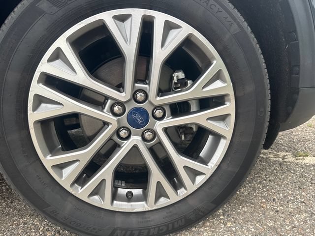 Certified 2022 Ford Escape SEL AWD/4WD image 13