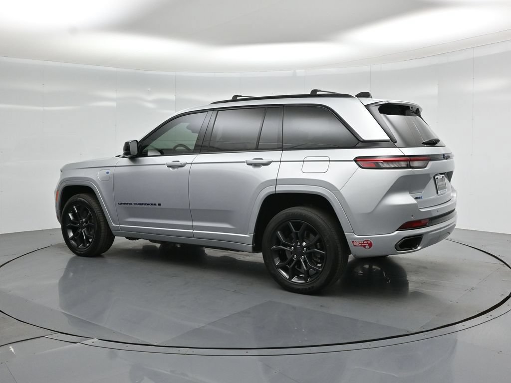 Used 2023 Jeep Grand Cherokee 30th Anniversary AWD/4WD image 6