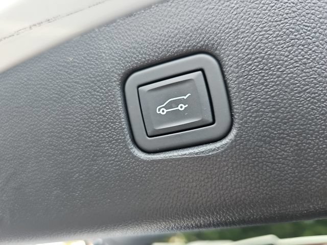 Used 2024 Chevrolet Blazer LT w/ Convenience Package FWD image 13