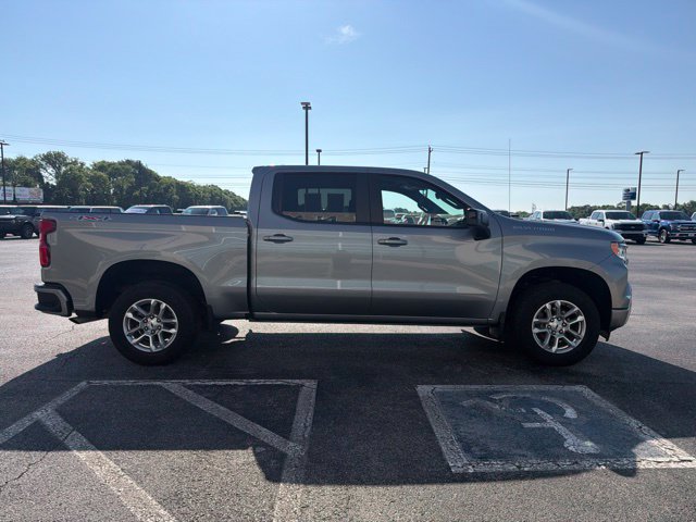 Used 2023 Chevrolet Silverado 1500 RST w/ Protection Package AWD/4WD image 4