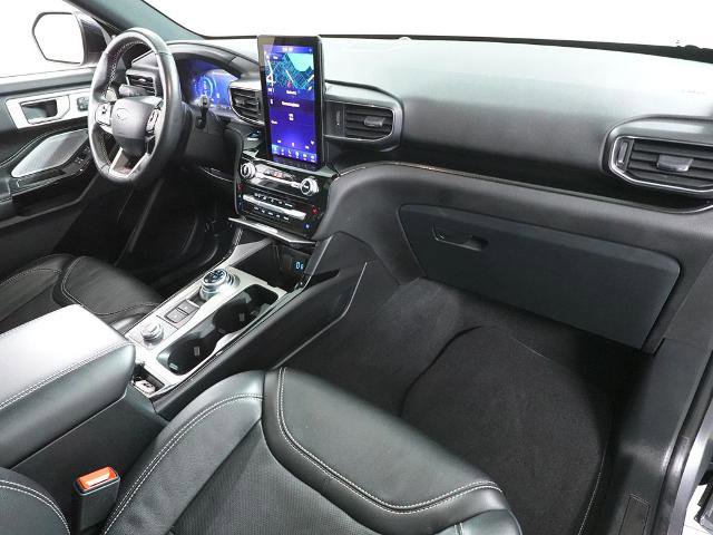 Certified 2024 Ford Explorer ST w/ Technology Package image 23