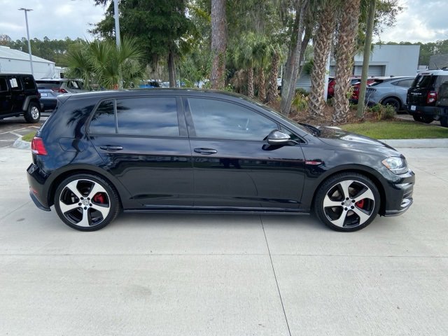 Used 2018 Volkswagen Golf 4-Door image 2
