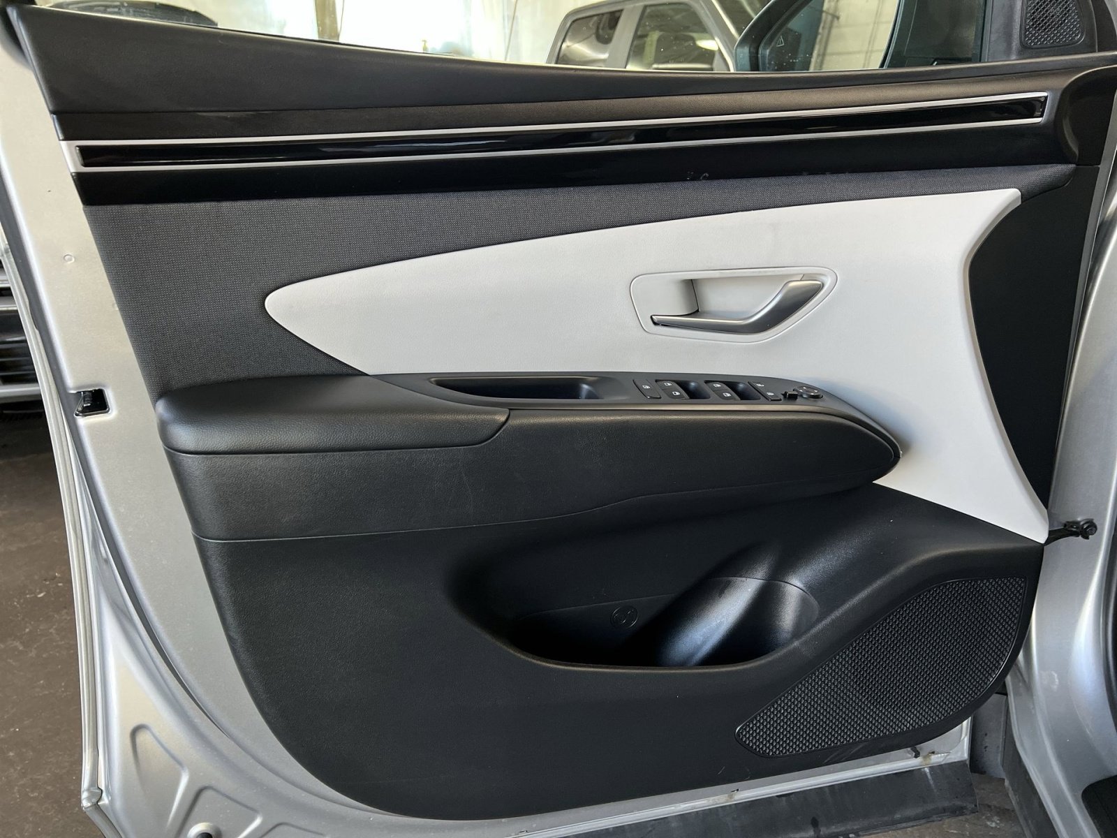 Used 2023 Hyundai Tucson SEL w/ Convenience Package image 11