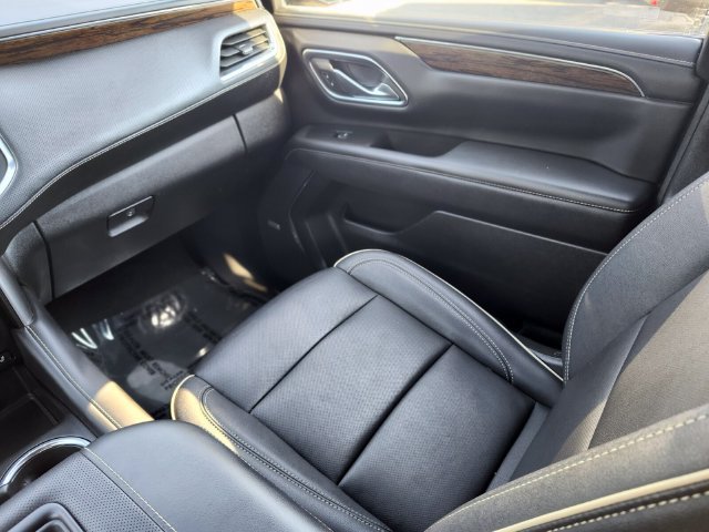 Used 2023 Chevrolet Tahoe Premier AWD/4WD image 15