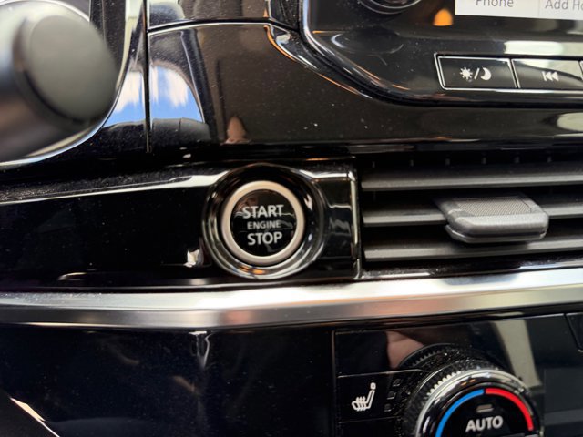 Used 2022 Nissan Pathfinder SL w/ SL Premium Package image 31