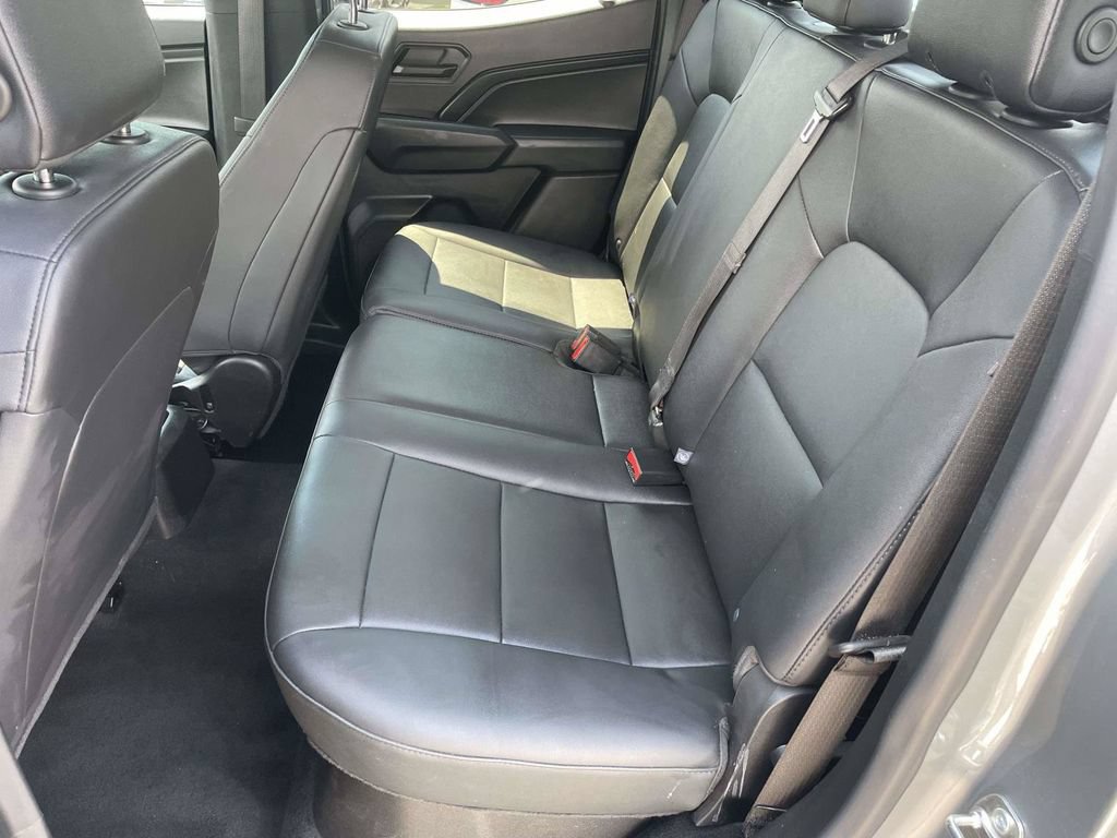Used 2024 Chevrolet Colorado W/T RWD image 12