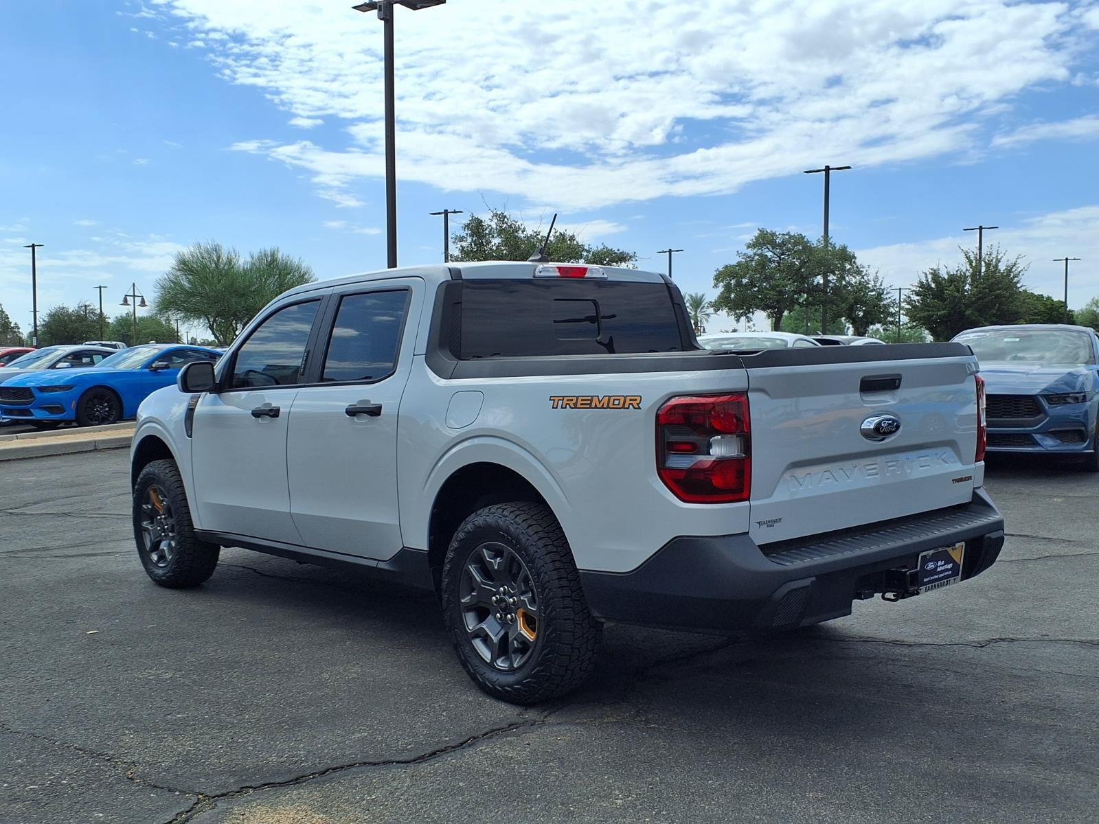 Certified 2023 Ford Maverick Tremor w/ Tremor Off-Road Package AWD/4WD image 4