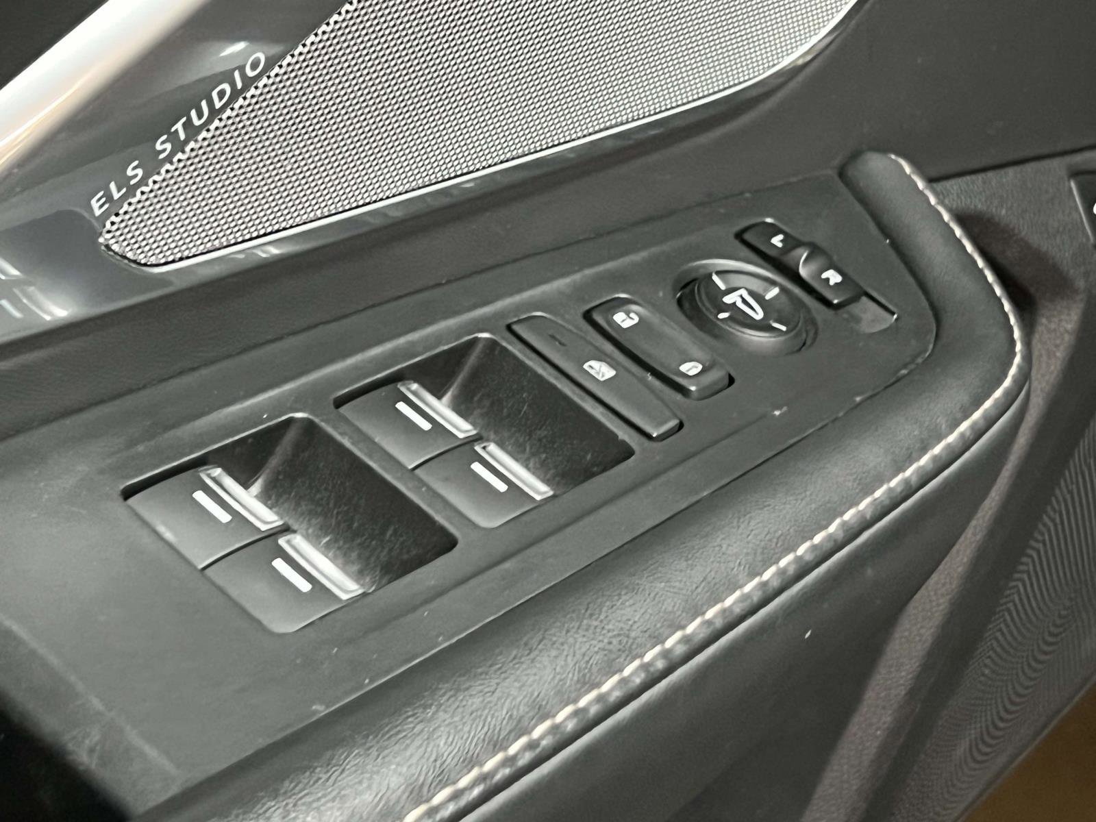 Used 2023 Acura RDX w/ Technology Package image 16