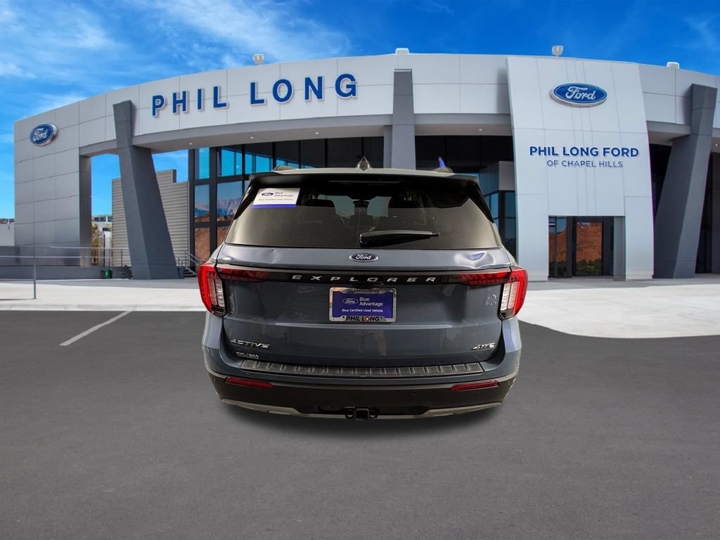 Certified 2025 Ford Explorer Active w/ Active Comfort Package AWD/4WD image 4