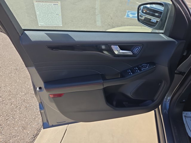 Certified 2025 Ford Escape ST-Line image 11