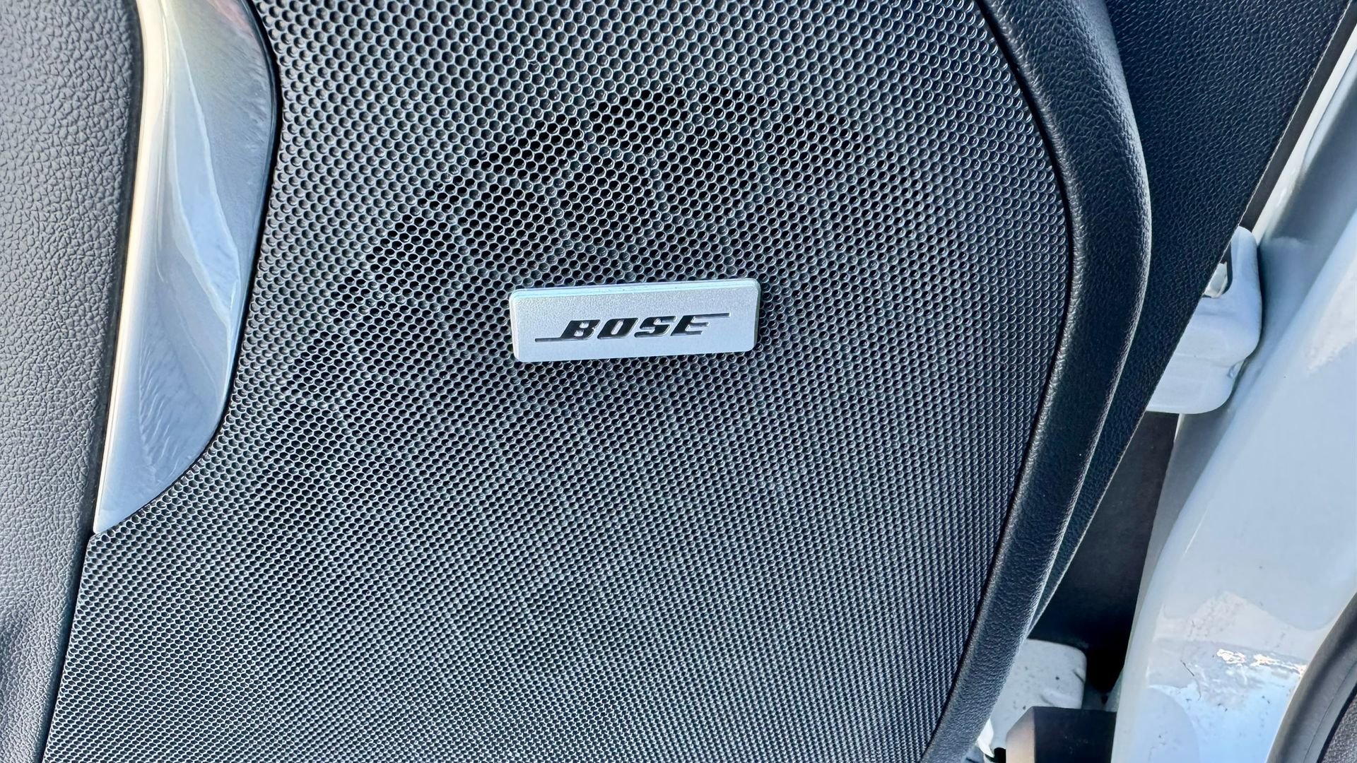 Used 2024 Chevrolet Tahoe Z71 w/ Luxury Package image 35