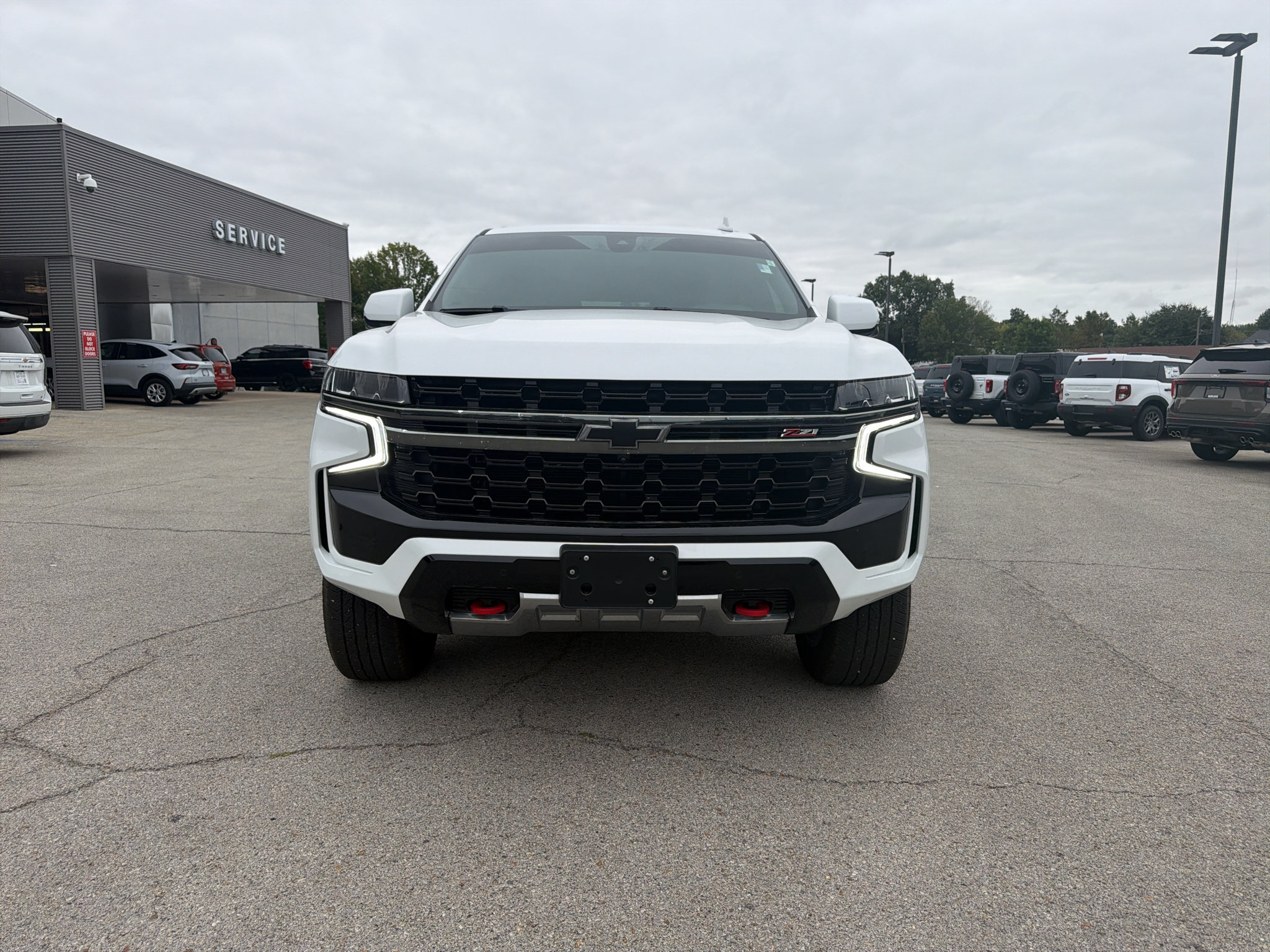 Used 2022 Chevrolet Tahoe Z71 w/ Off-Road Capability Package AWD/4WD image 8