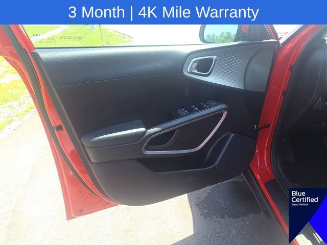 Used 2024 Kia Soul LX w/ Option Group 015 FWD image 21