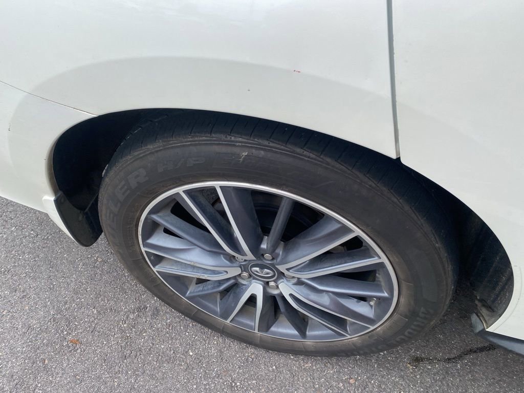 Used 2019 INFINITI QX60 Luxe w/ Sensory Package FWD image 6