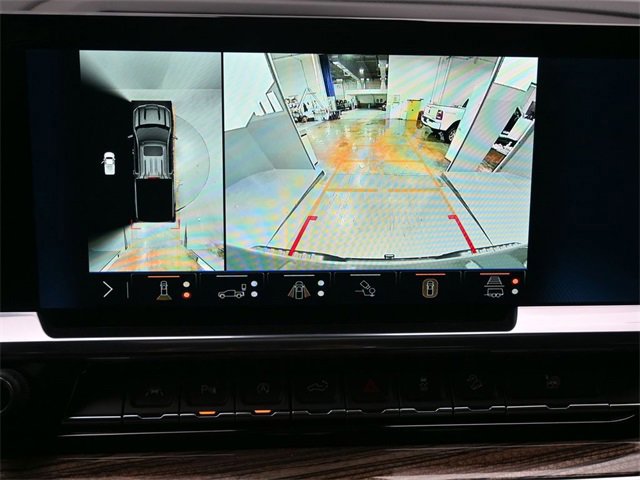 Used 2025 Chevrolet Silverado 1500 LT Trail Boss w/ LT Trail Boss Premium Package image 34