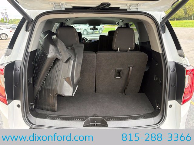 Used 2021 GMC Acadia SLE w/ Driver Convenience Package FWD image 25