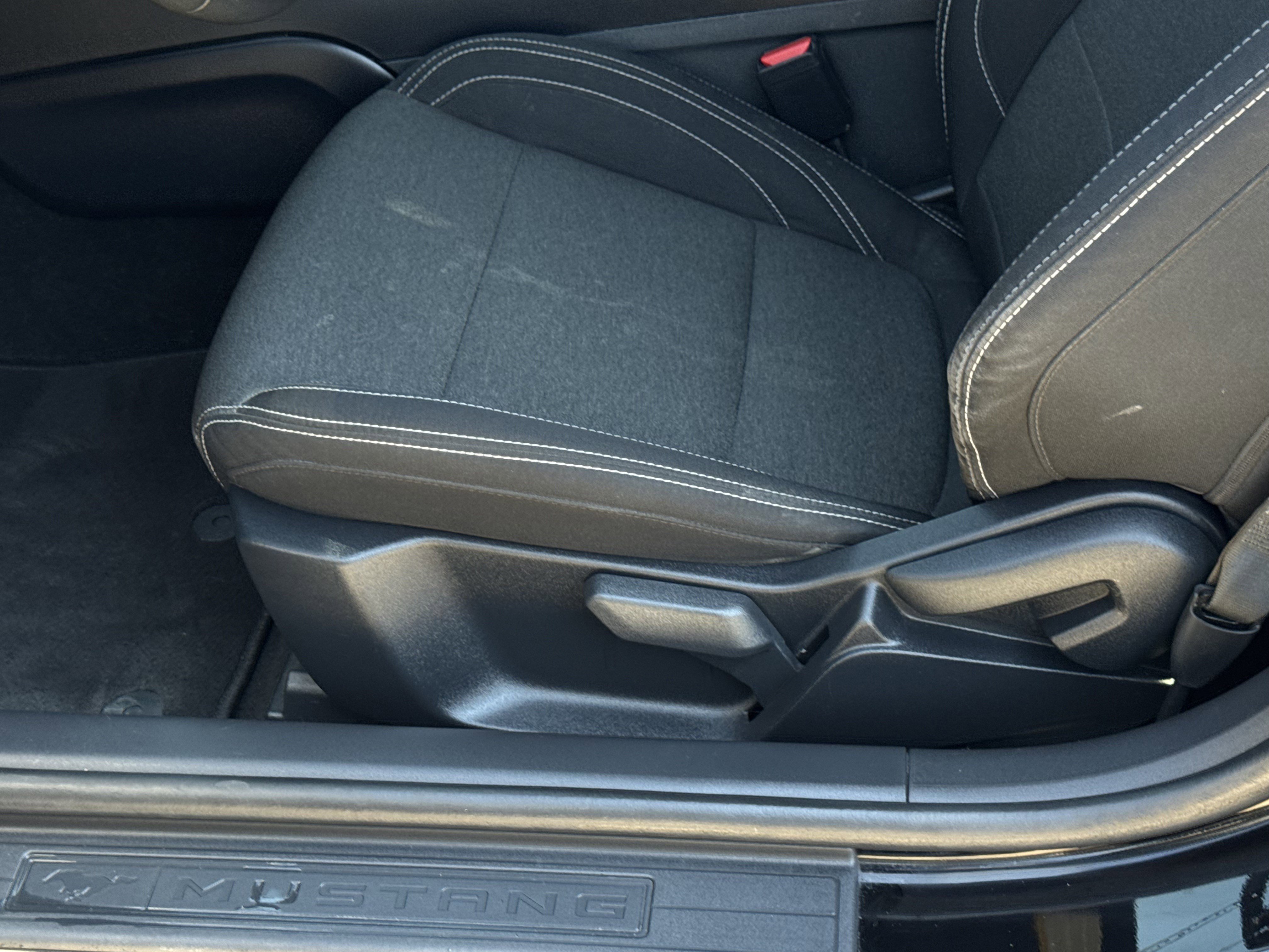 Certified 2024 Ford Mustang Coupe image 11