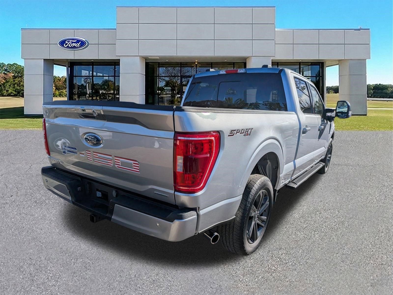 Certified 2023 Ford F150 XLT w/ Equipment Group 302A High image 5