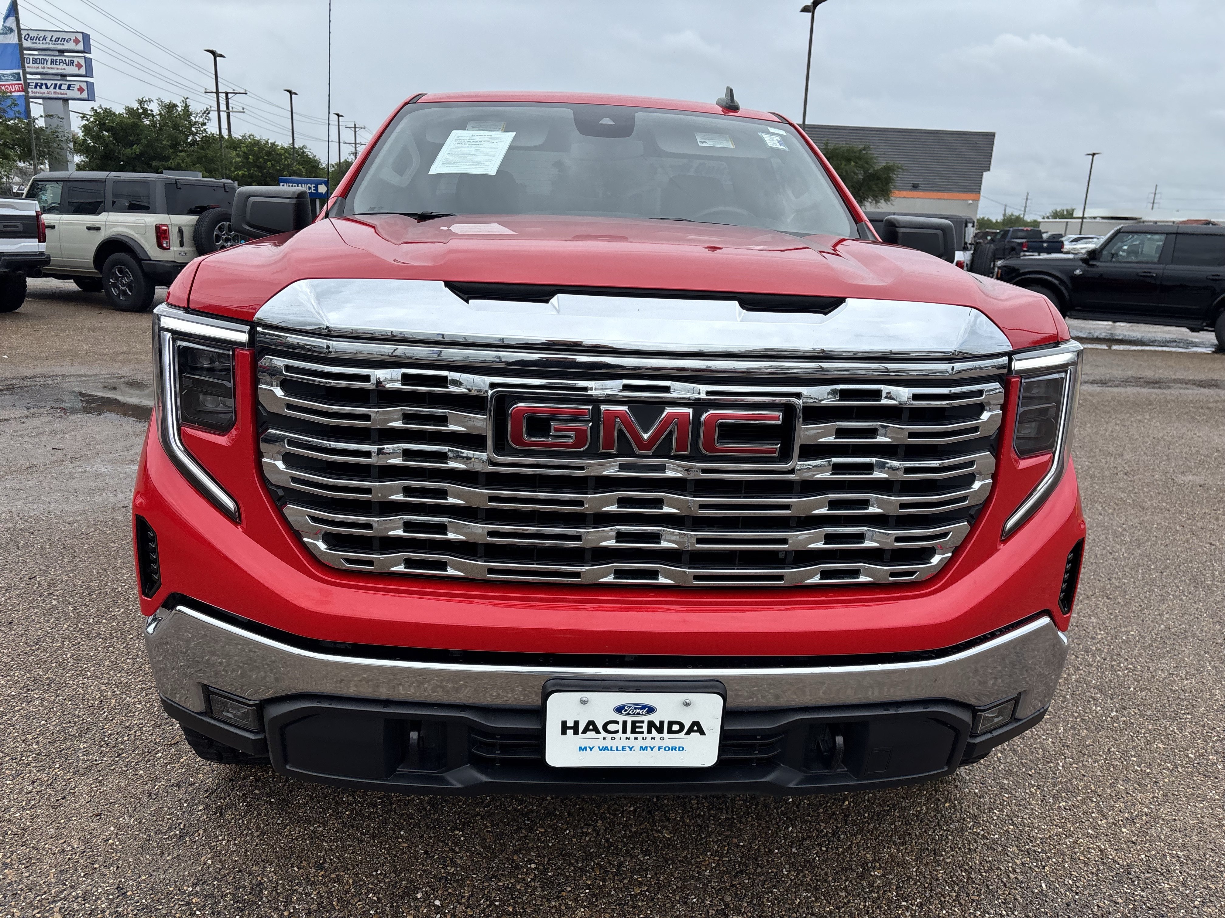 Used 2025 GMC Sierra 1500 Pro w/ Pro Value Package AWD/4WD image 5