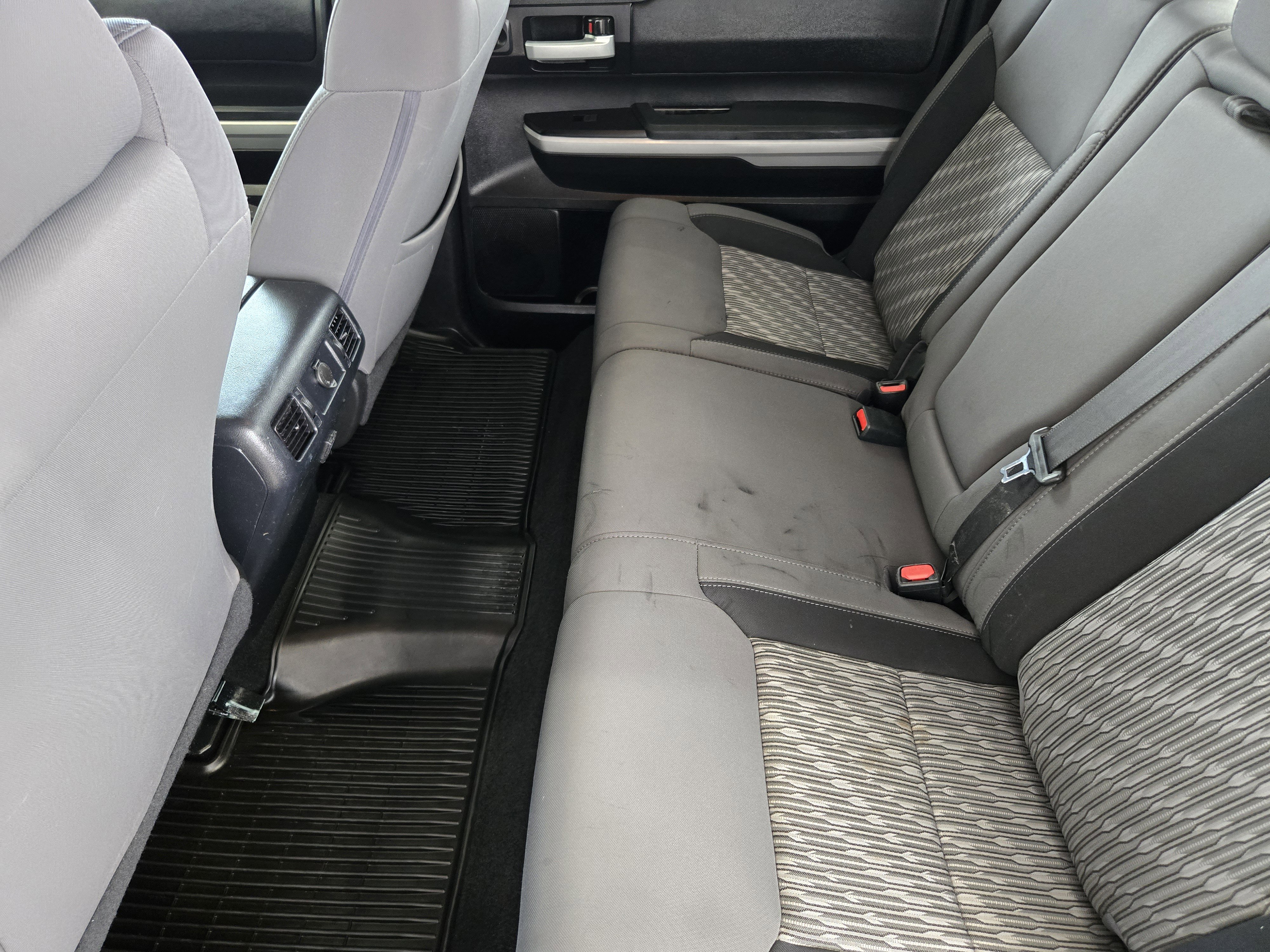Used 2018 Toyota Tundra SR5 w/ SR5 Upgrade Package RWD image 21