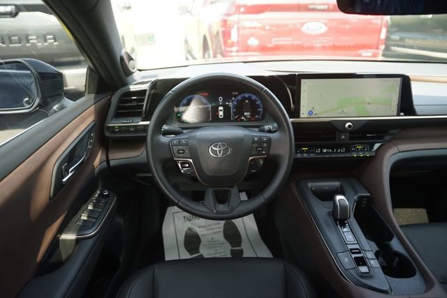 Used 2023 Toyota Crown AWD/4WD image 22