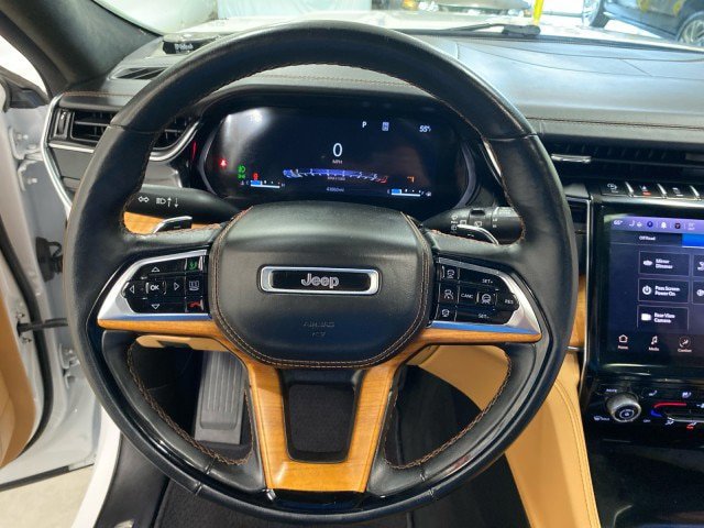 Used 2023 Jeep Grand Cherokee L Summit AWD/4WD image 20