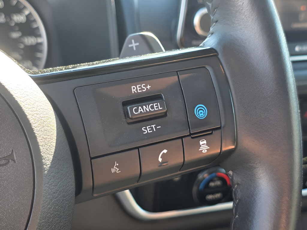 Used 2022 Nissan Rogue SV w/ SV Premium Package AWD/4WD image 19