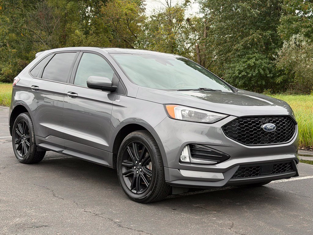 Certified 2022 Ford Edge ST-Line w/ Class II Trailer Tow Package AWD/4WD image 6