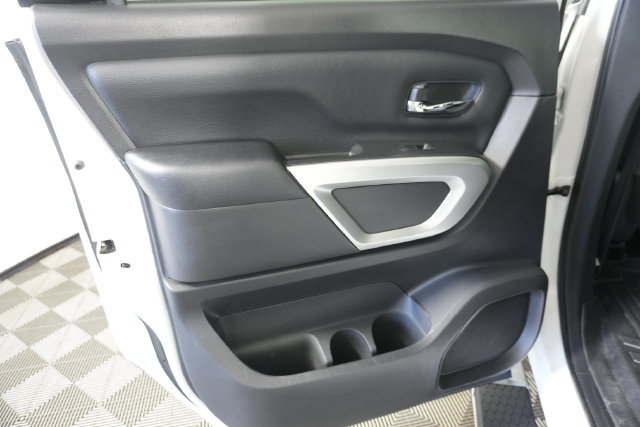 Used 2021 Nissan Titan SV w/ SV Convenience Package AWD/4WD image 33