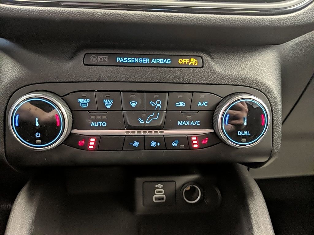 Certified 2025 Ford Escape ST-Line w/ Cold Weather Package image 21