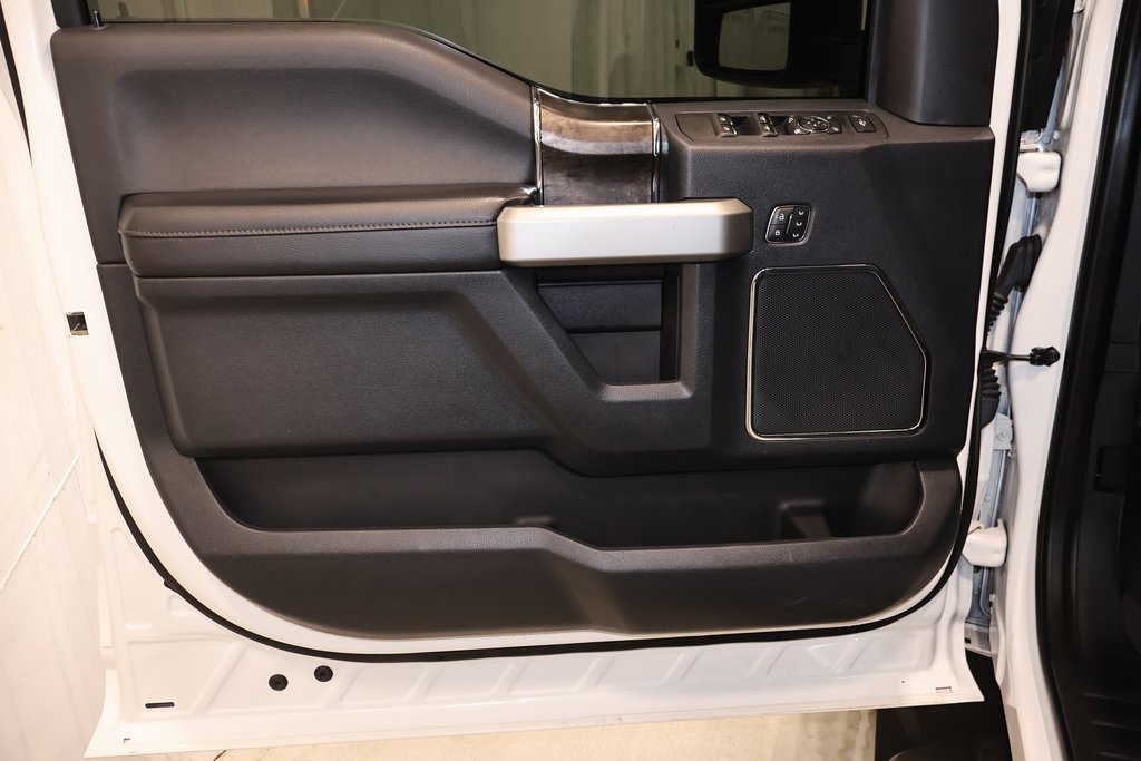 Certified 2022 Ford F450 Lariat w/ Lariat Ultimate Package image 8