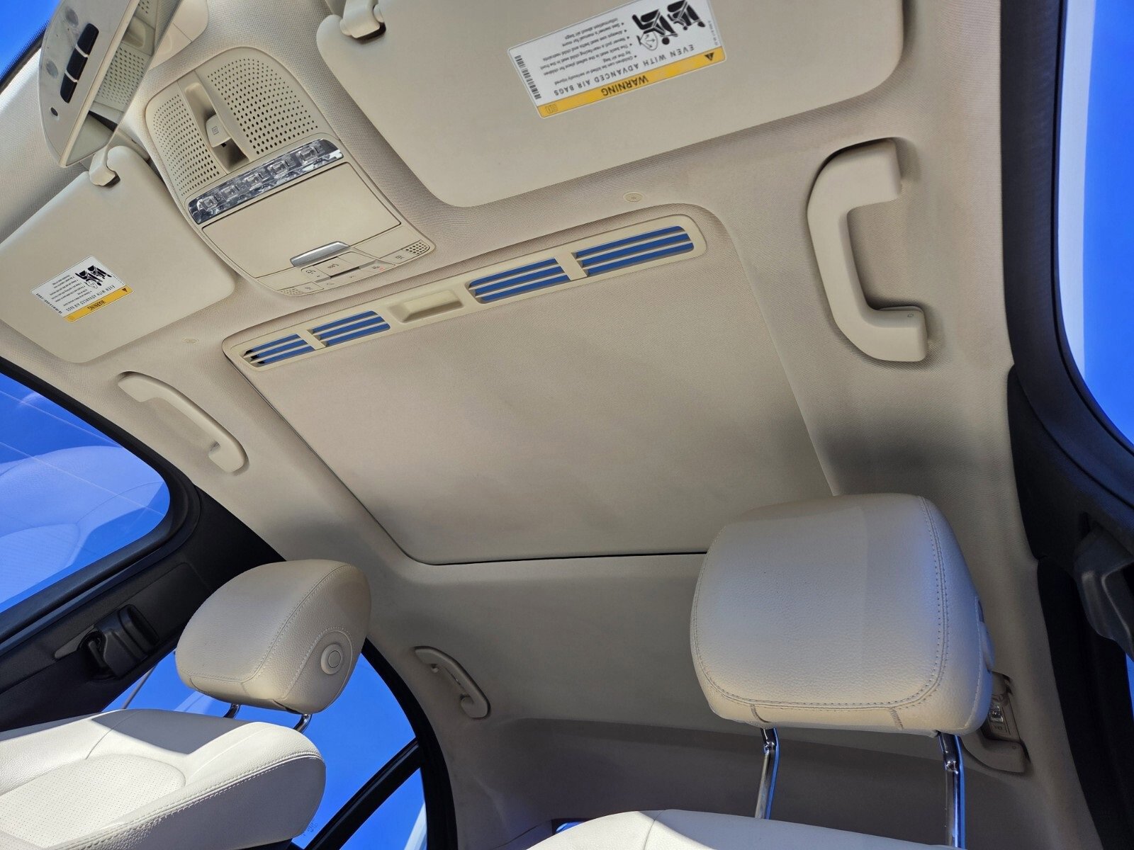 Used 2019 Mercedes-Benz C 300 C 300 image 11