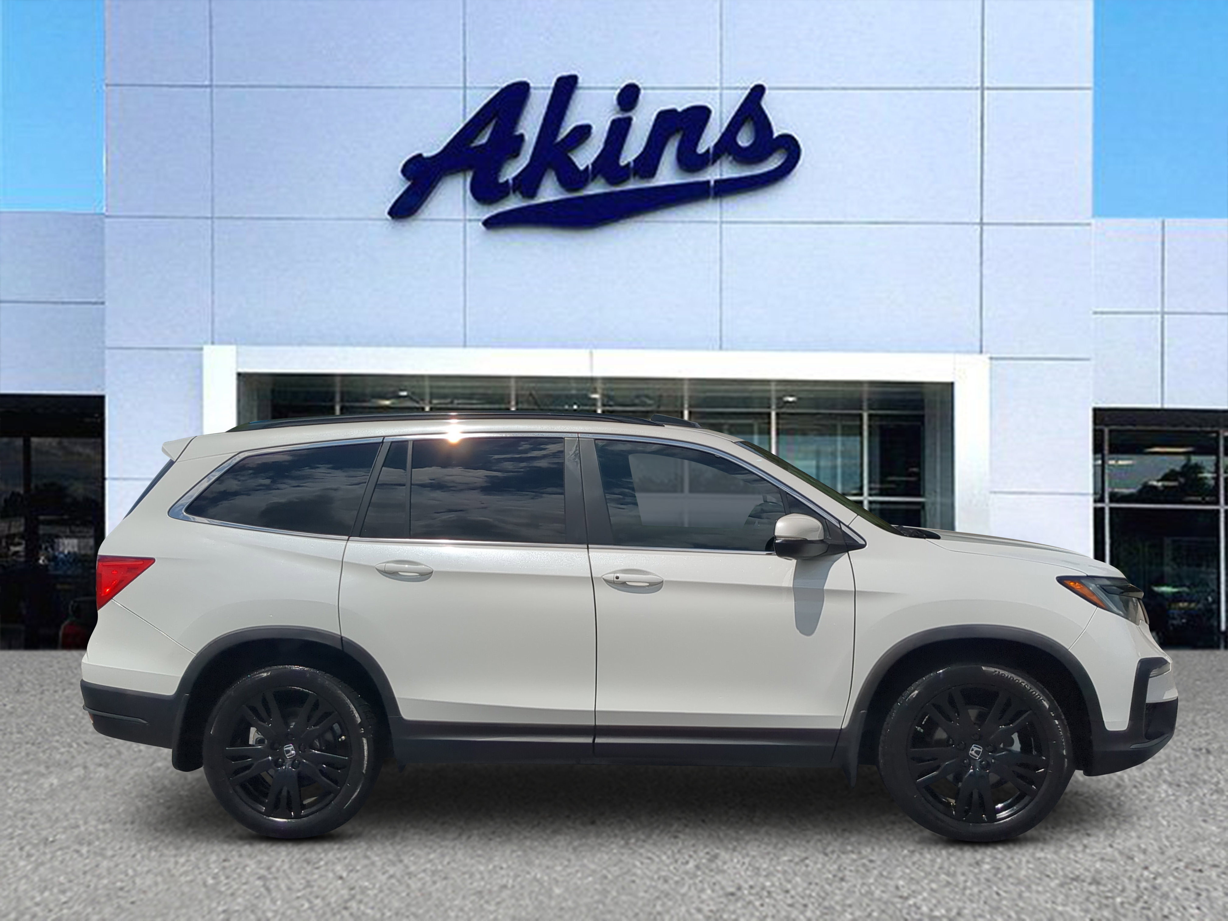 Used 2021 Honda Pilot Special Edition image 1