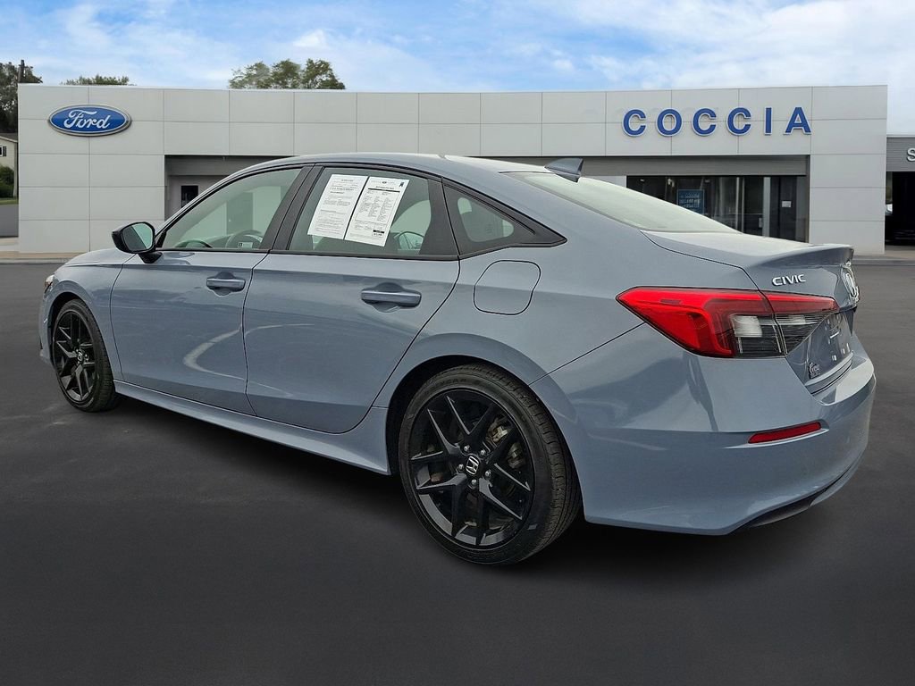 Used 2023 Honda Civic Sport image 3