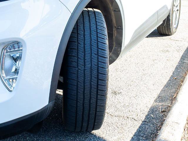 Certified 2022 Ford Escape SEL image 9