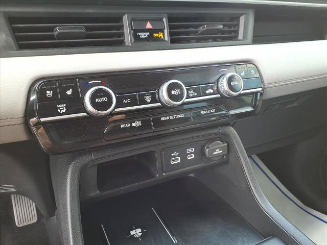 Used 2023 Honda Pilot Elite image 12