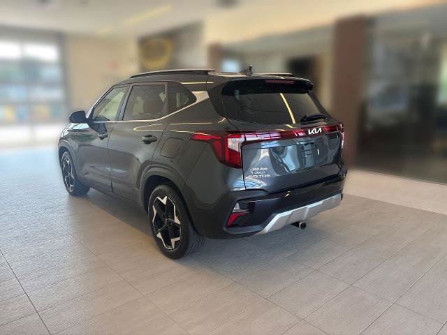 Used 2024 Kia Seltos EX FWD image 3