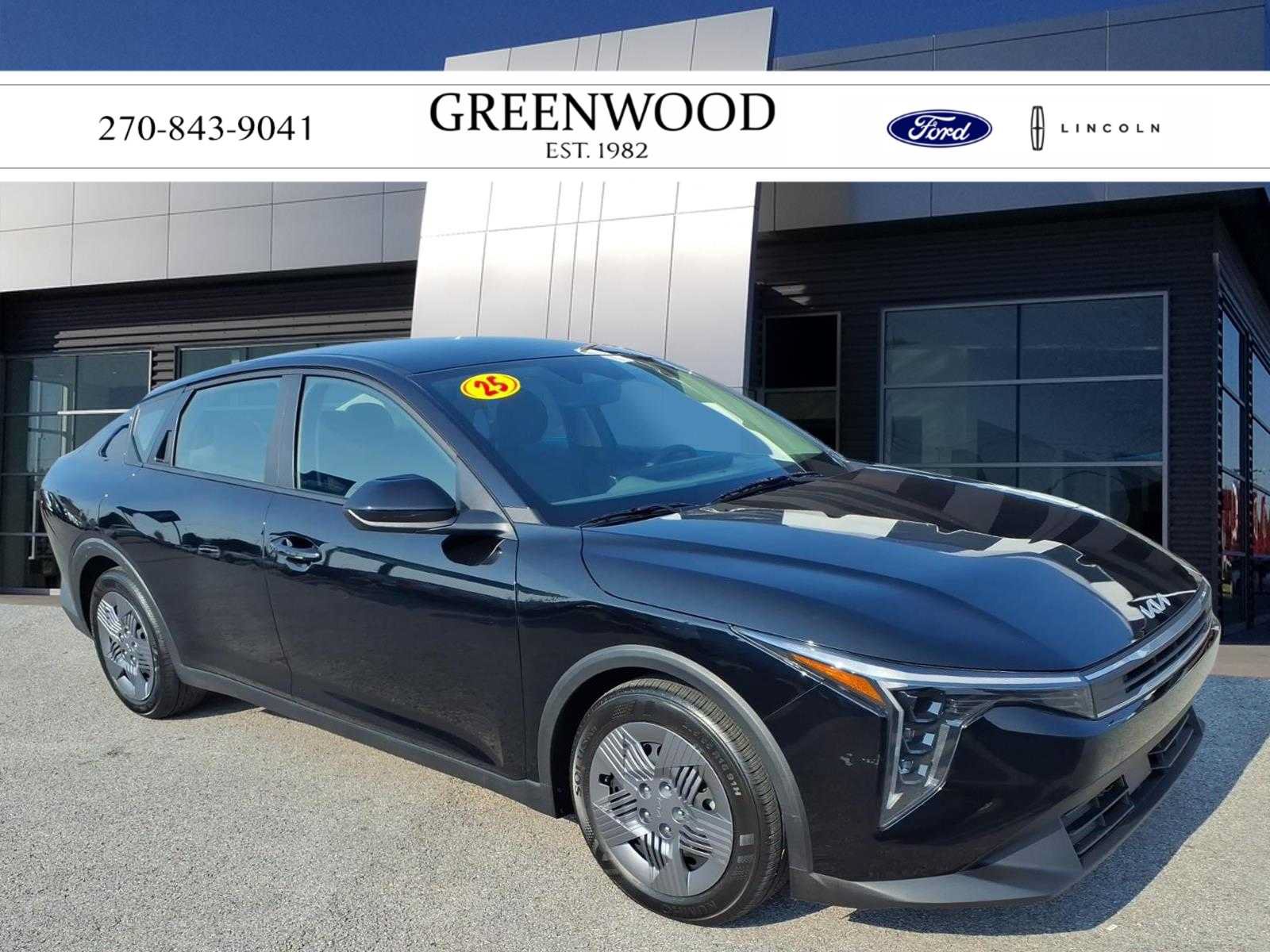 Used 2025 Kia K4 FWD image 1