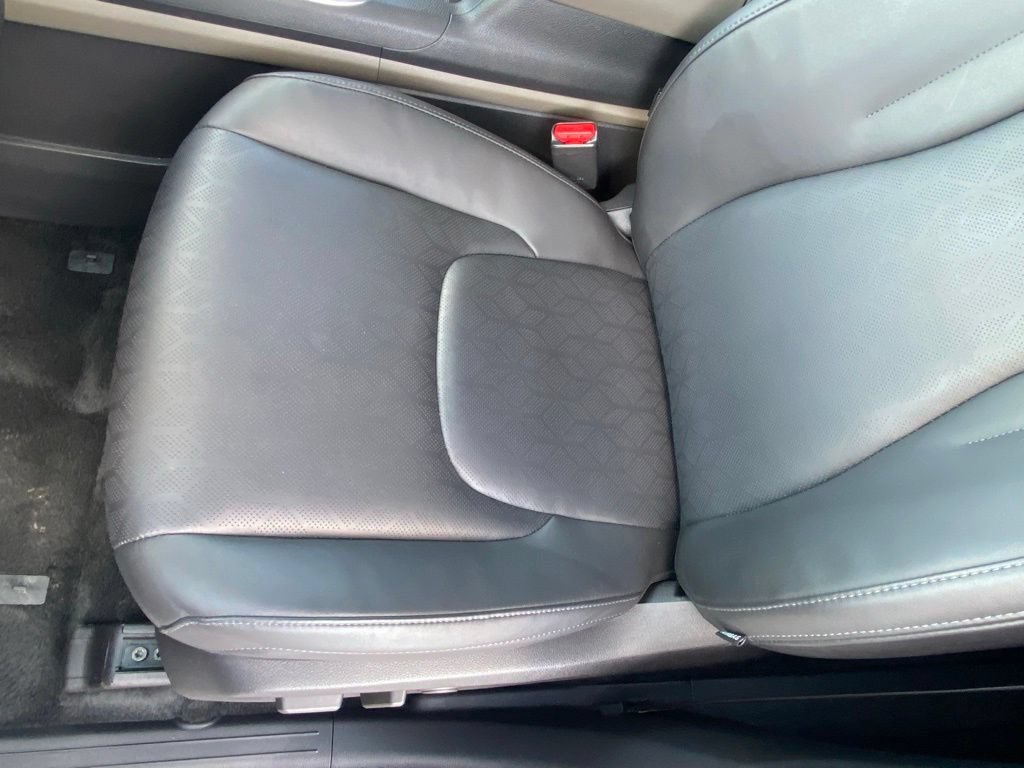 Used 2026 Kia Carnival LXS FWD image 24